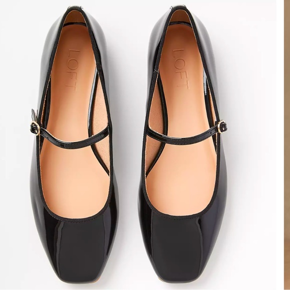 Black Patent Leather Mary Jane Flats - Picture 3 of 7